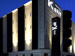 K slit （ケースリット）※無料駐車場有